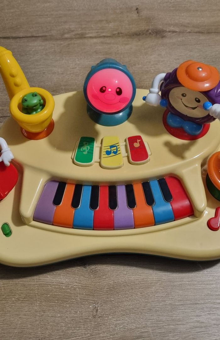 Piano interactif et lumineux vintage - photo numéro 3