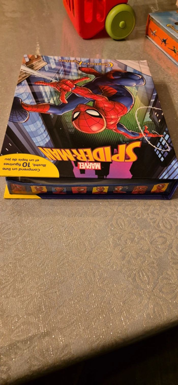 Livre comptines et figurines marvel spiderman - photo numéro 3