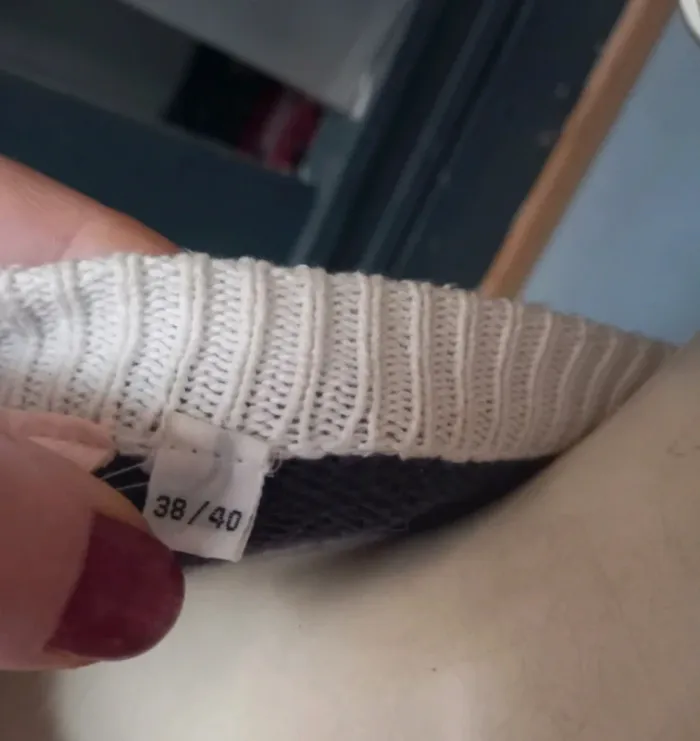 Pull bleu 4t blanc taille 38/40 - photo numéro 3