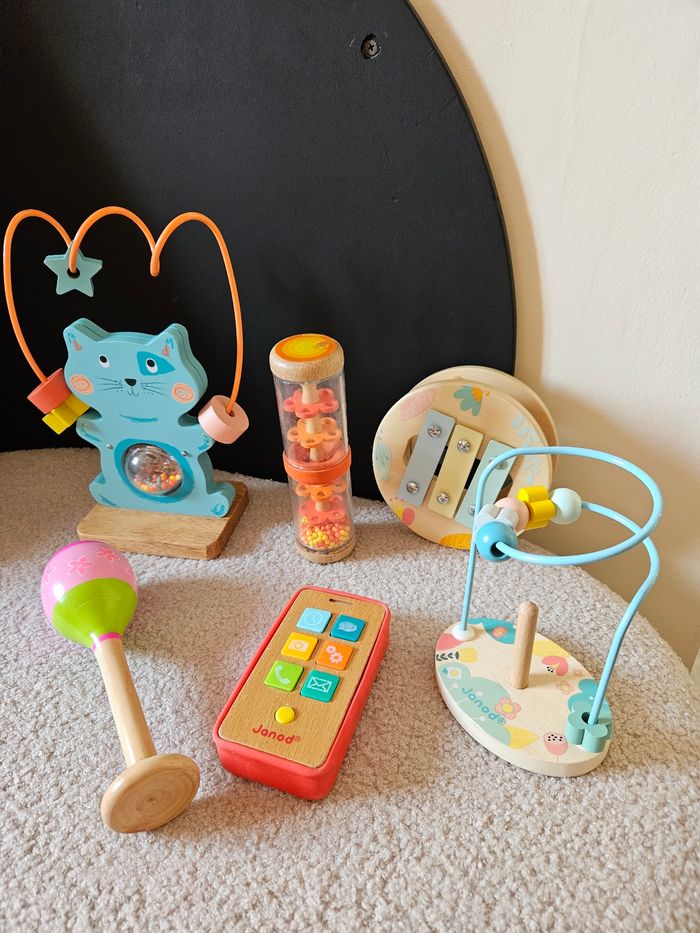 Lot de jouets en bois Djeco janod