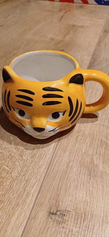 Bol en forme de tigre