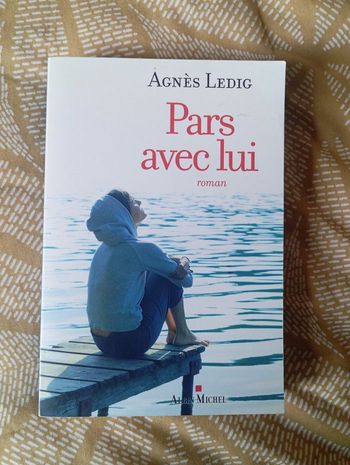 Livre pars avec lui