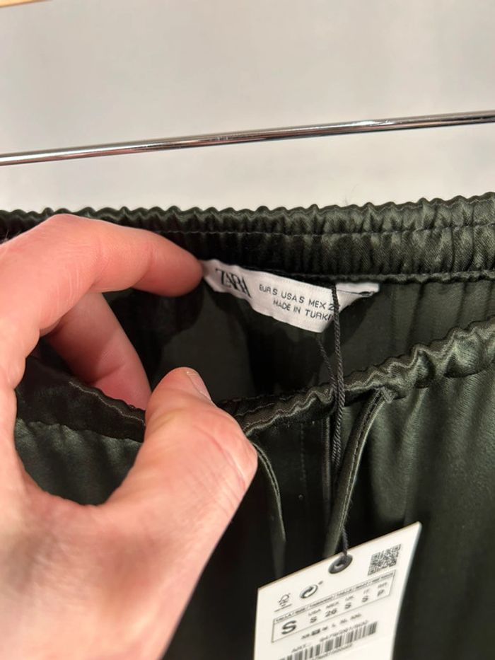Jupe Mi longue Verte Zara S neuve - photo numéro 6