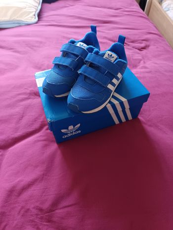 Baskets Adidas enfant