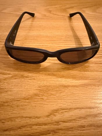 Lunette  de soleil Guess vintage 