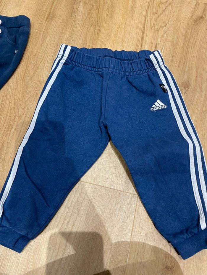 Lot 2 pantalons joggings 12 mois - photo numéro 2
