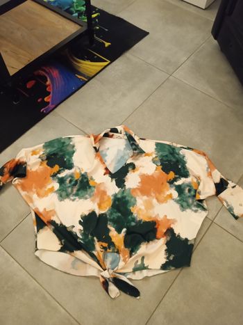 chemise  à motif et bas à noeud neuf new collection