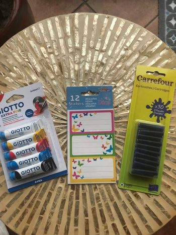 Lot fournitures scolaires neuves