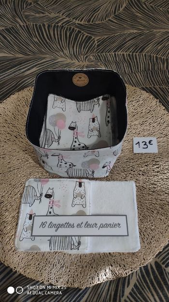 16 lingettes lavables et son panier neuf
