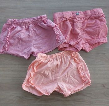 Lot 3 shorts 1 an