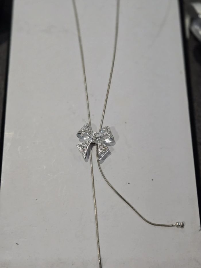 Collier noeud