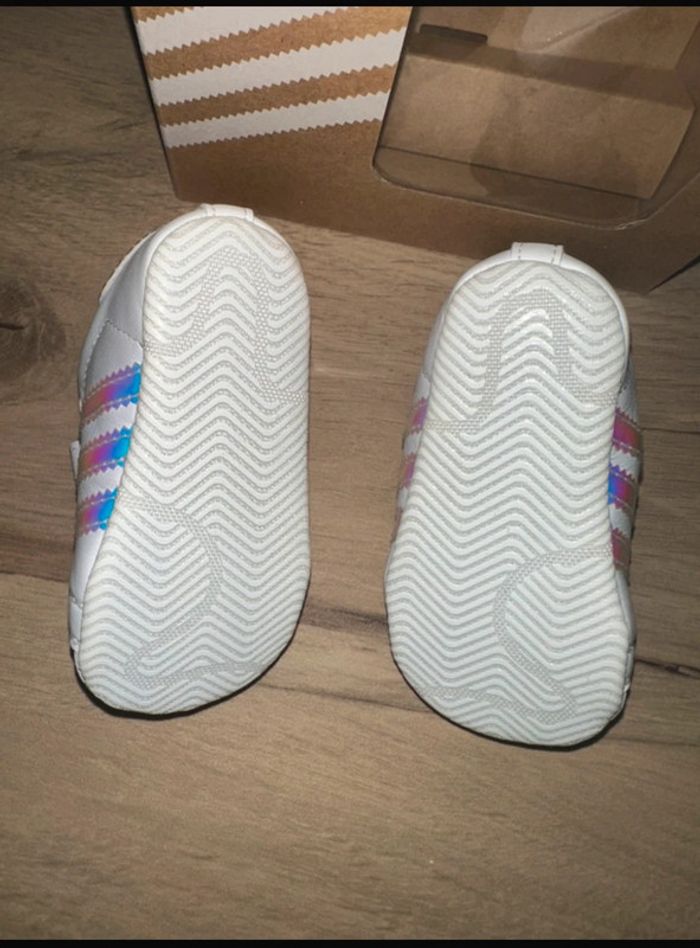 Chaussures baskets adidas superstar crib - photo numéro 3