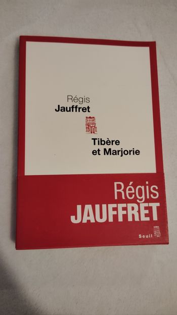 Roman Tibère et Marjorie de Régis Jauffret 