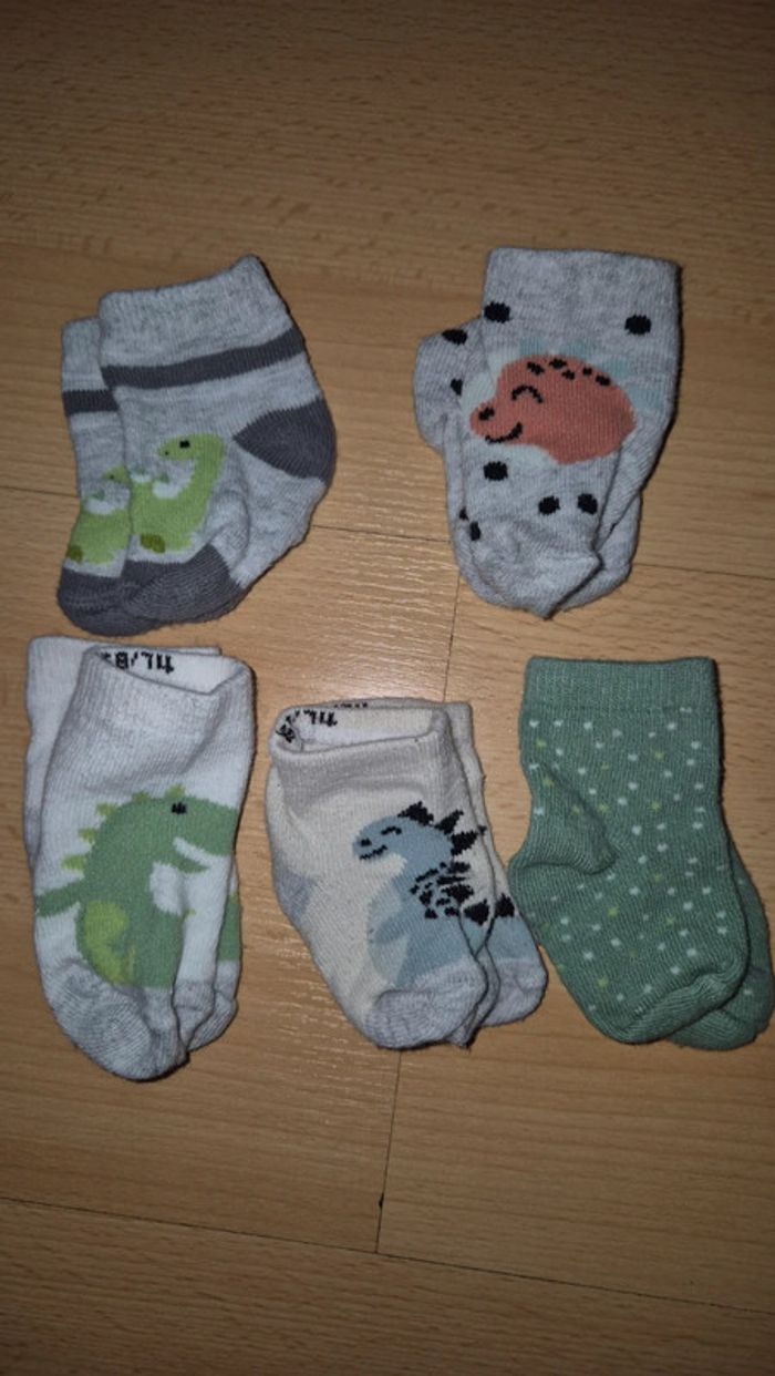 Lot chaussettes bebe dinosaure