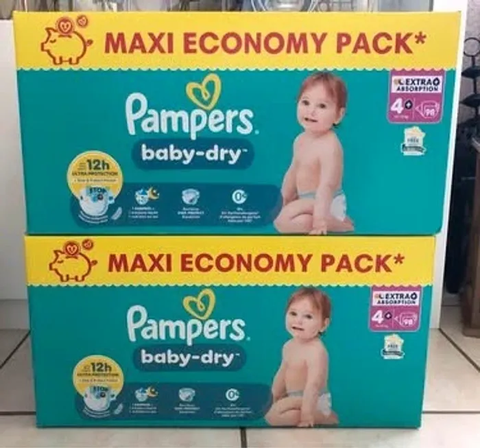 Lot de 196 couches Pampers baby dry taille 4+ neufs