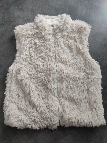 Veste moumoute sans manche