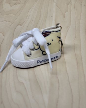 Porte-clé Sanrio Sneaker Pompompurin