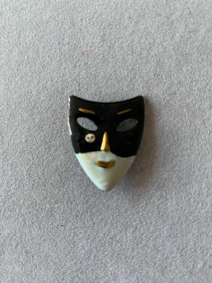 Broche masque vintage
