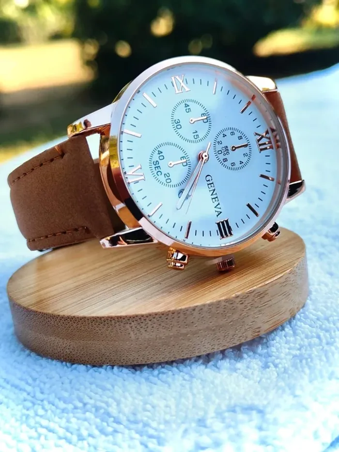 Montre marron & rose-dorée, style blanc vintage