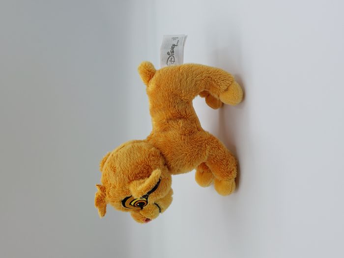 Petite Peluche doudou SIMBA le roi lion DISNEY SIMBA TOYS - photo numéro 2