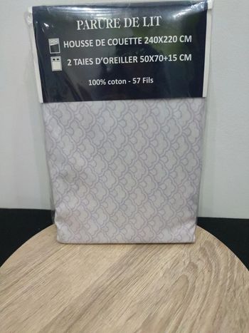 Parure de lit 240*220 neuve