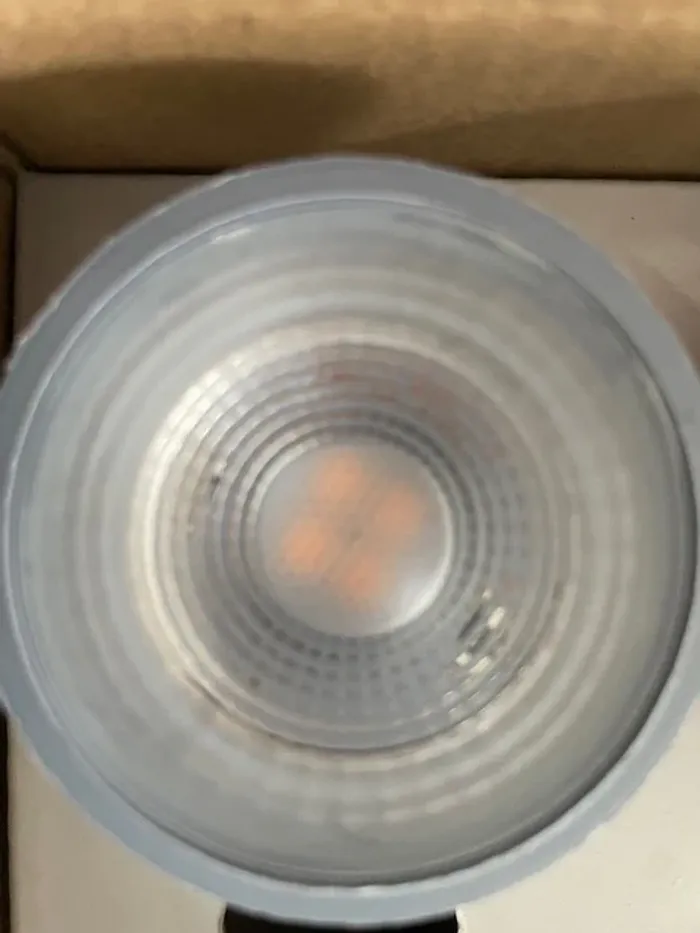 lot de 6 ampoules , Lampes GU 10 à Réflecteur Led jaune 4 w équivalant a 50 w Halogène