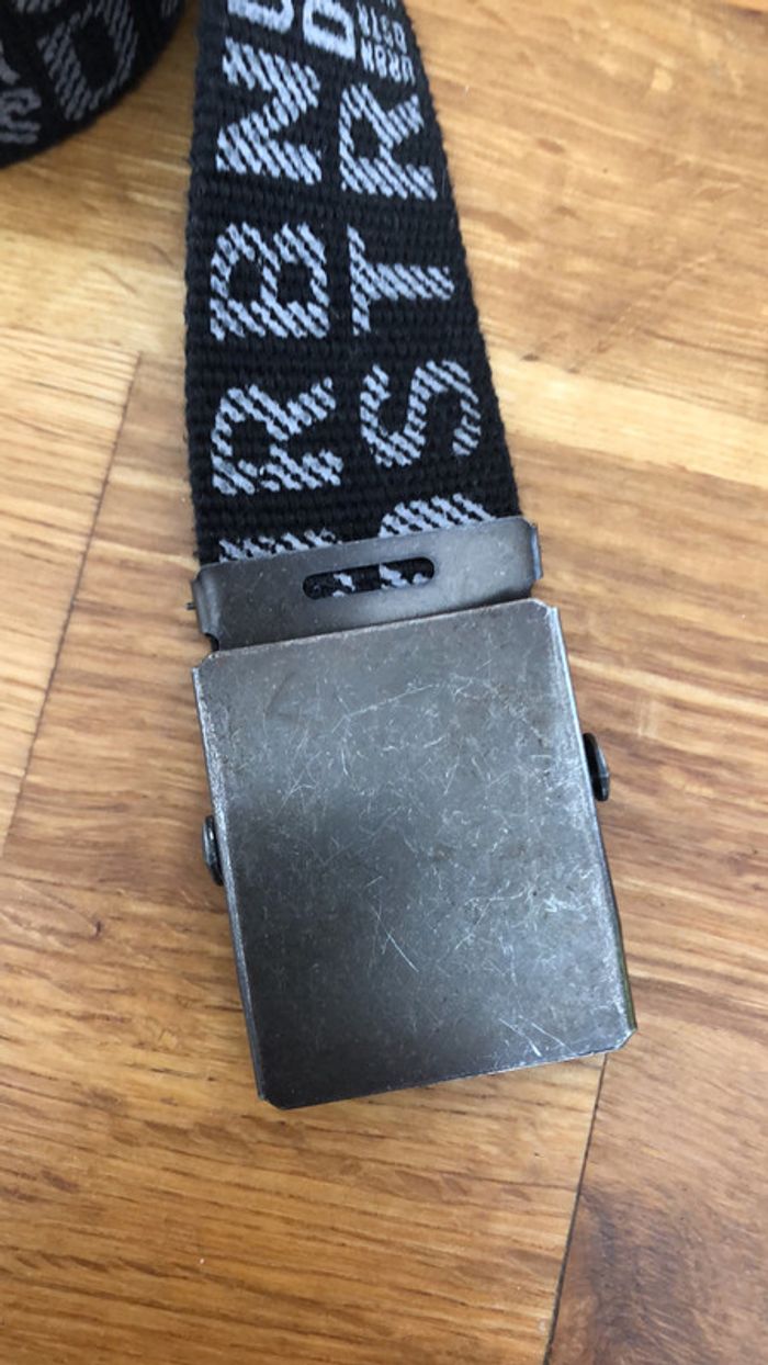 Ravissante ceinture 💜 noire vraiment très chouette - photo numéro 3