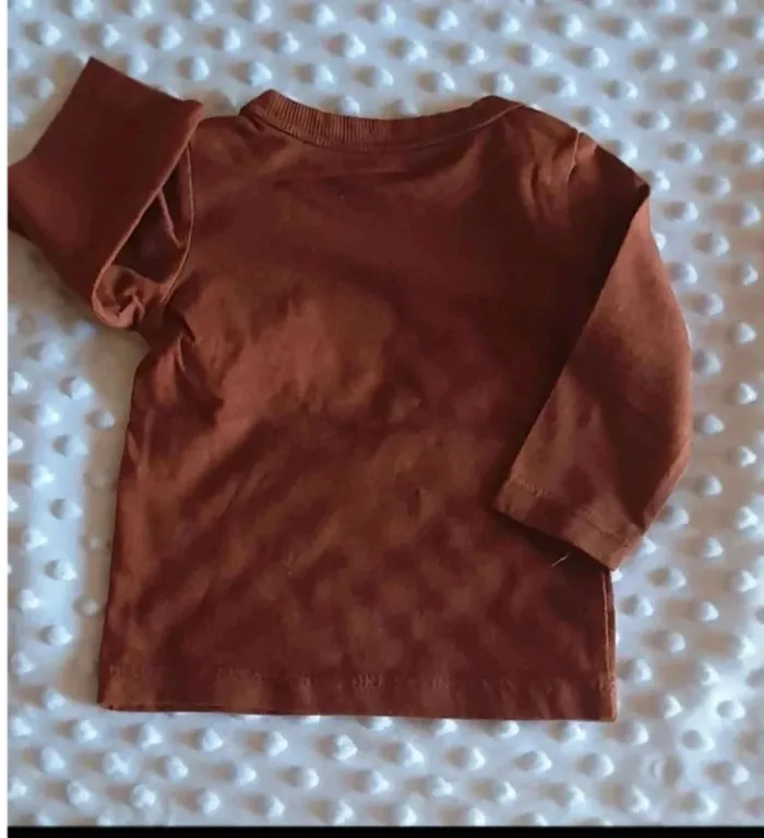 T-shirt manches longues marron c&a 3 mois - photo numéro 2
