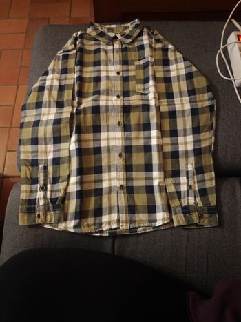 Chemise à carreaux vert manche longue taille 10 ans