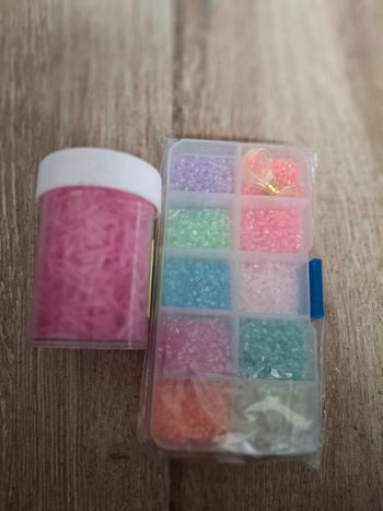 2 paquets de perles neuves