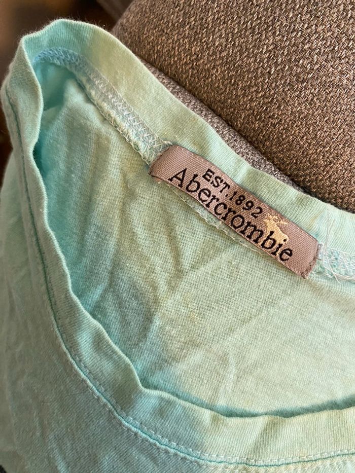 Tee-shirt taille S - photo numéro 3