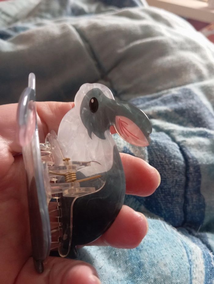 Pince cheveux lapin neuve - photo numéro 2