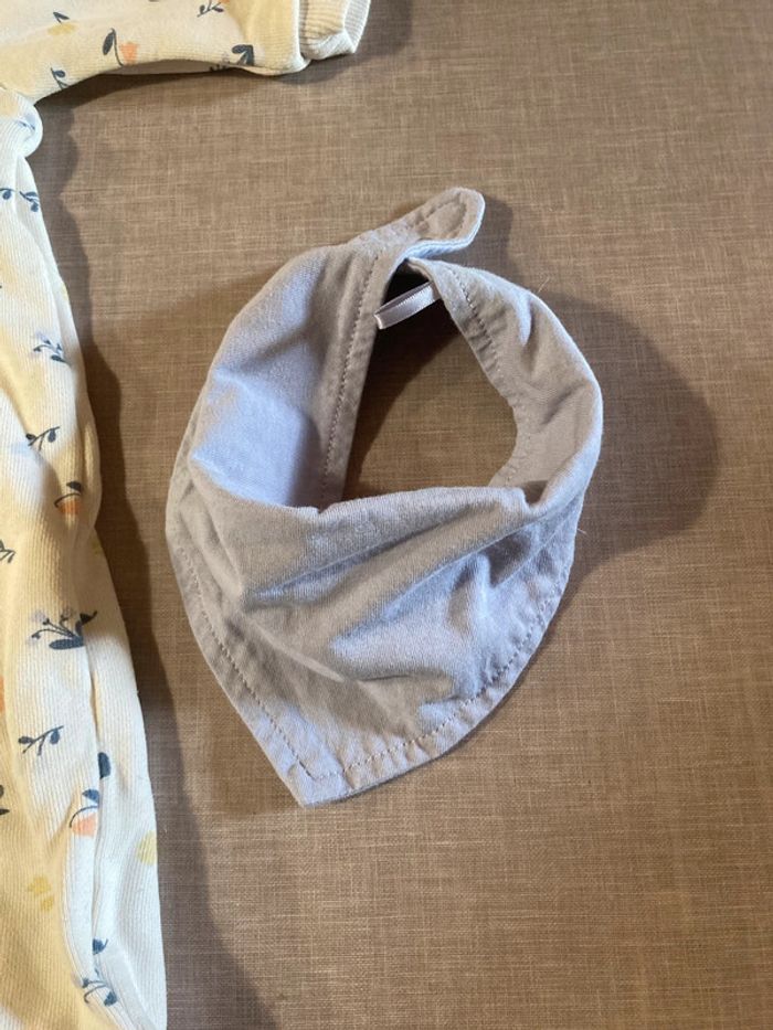 Combinaison bébé Bout’chou + bavoir assorti - Taille 3 mois - photo numéro 4