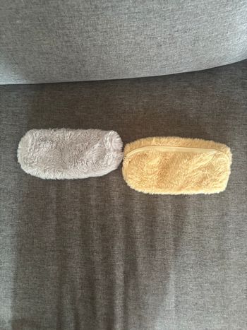 5 Petites Trousses De Chaque Couleur 5€