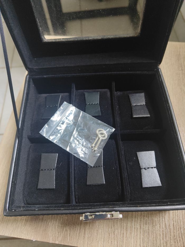 Boite rangement 6 montres - photo numéro 3