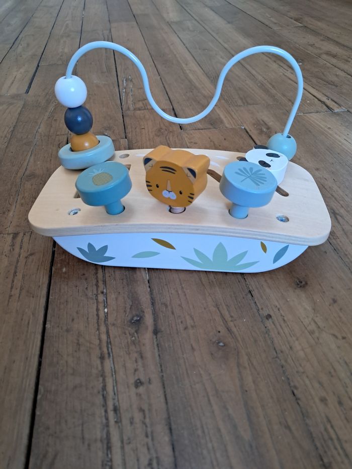 Table d'activités - photo numéro 2