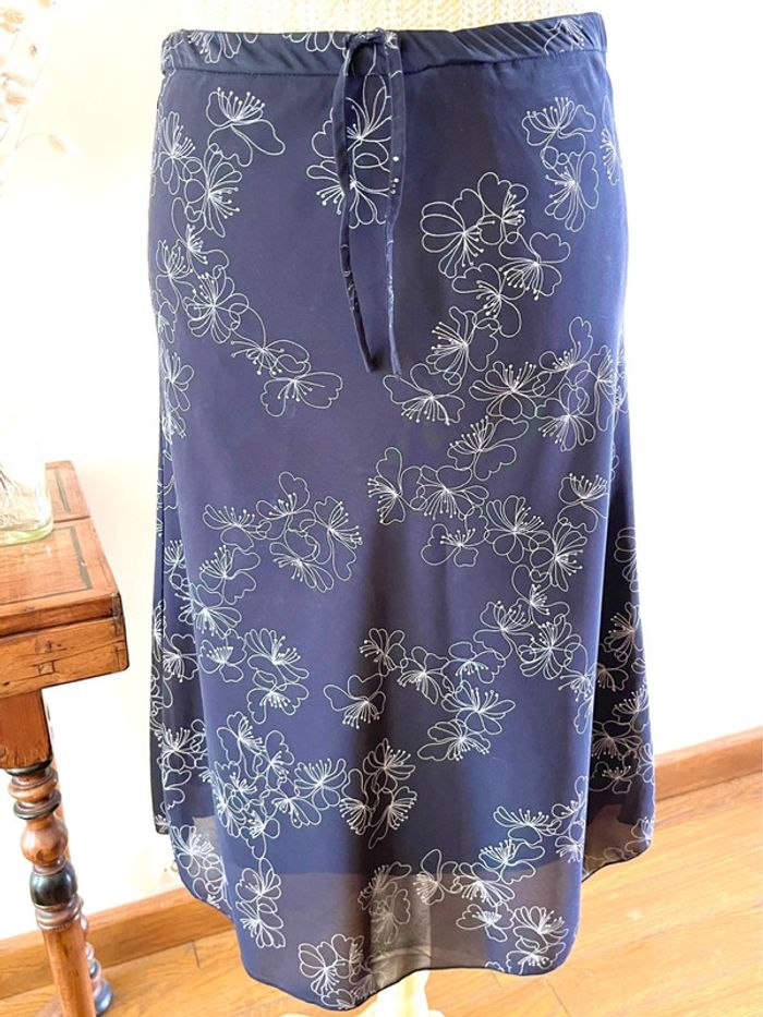 Sublime jupe fluide noir à léger motif fleur neuve H&M - photo numéro 3