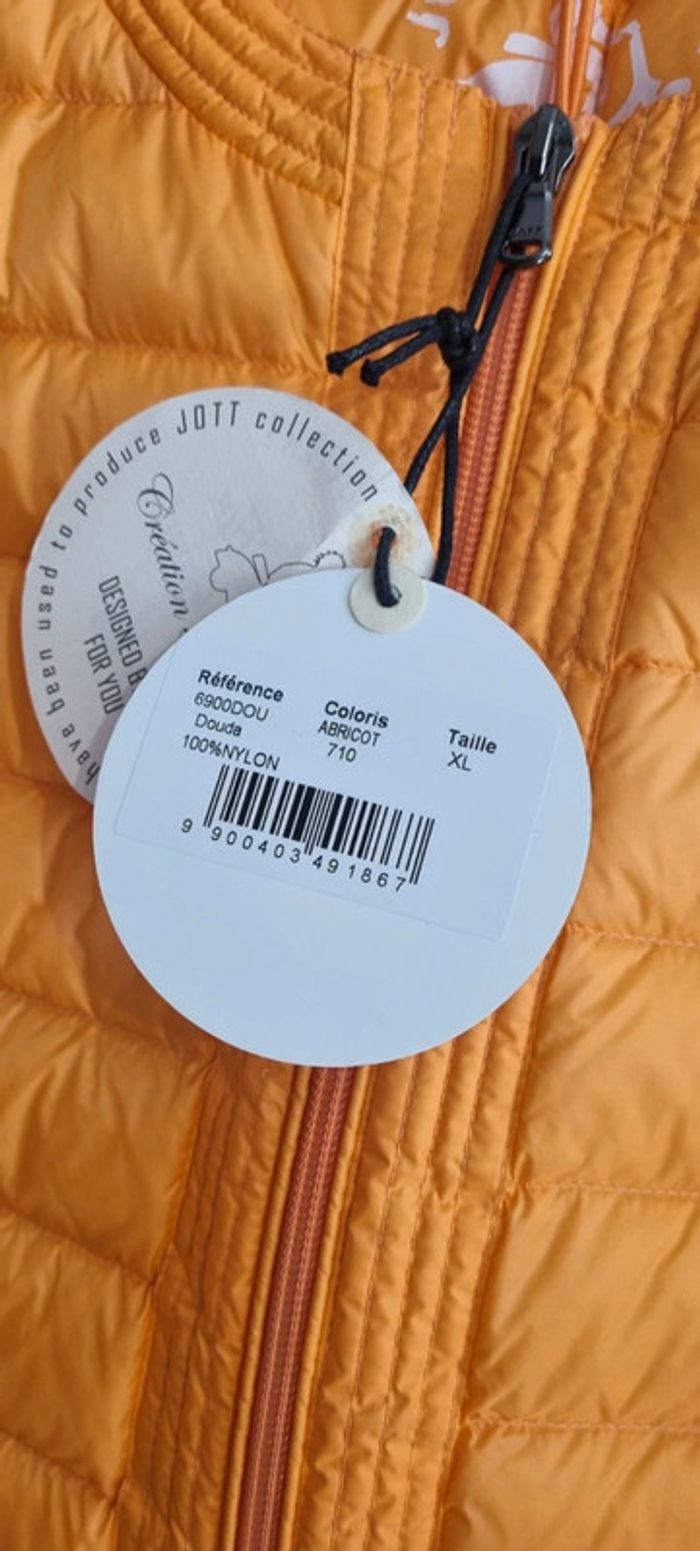 Veste cintrée Jott neuve - photo numéro 4
