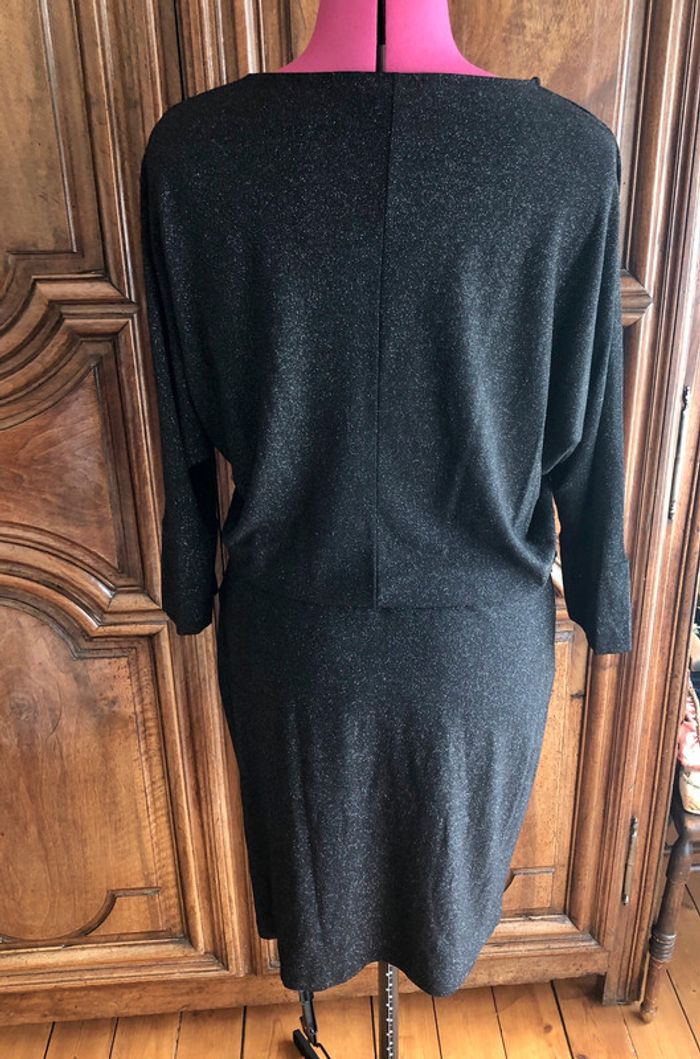 Robe noire pailletée - photo numéro 2