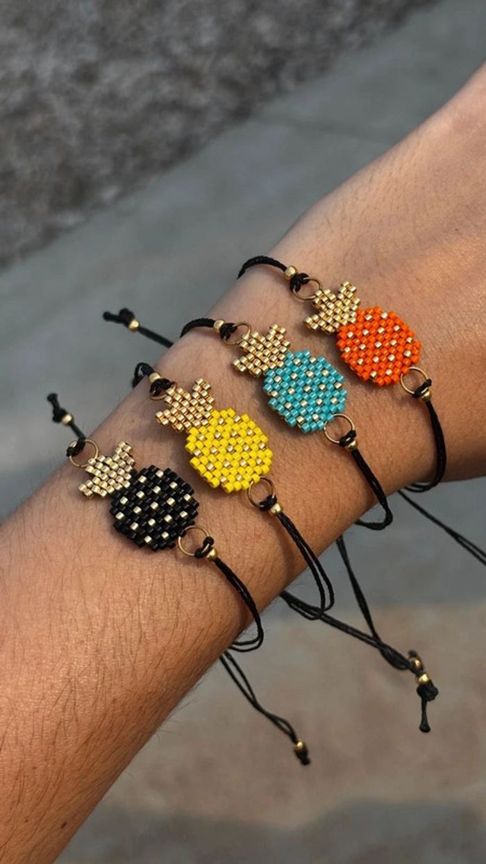 Lot de 4 bracelets ananas tissés en perles 🍍