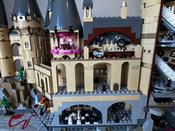 Lego Harry Potter château de pouddlard - photo numéro 6