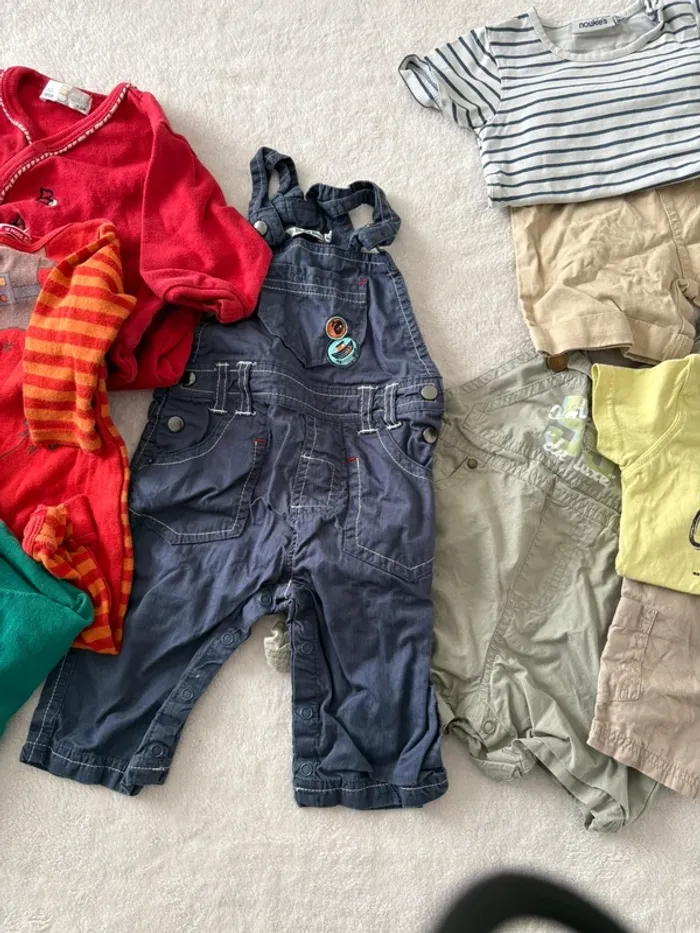 Lot de 10 vêtements bébé garçon Taille 6 mois - photo numéro 3