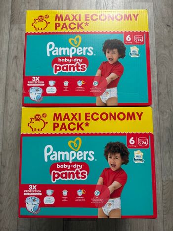 Lot de 2 maxi pack Pampers babydry  taille 6
