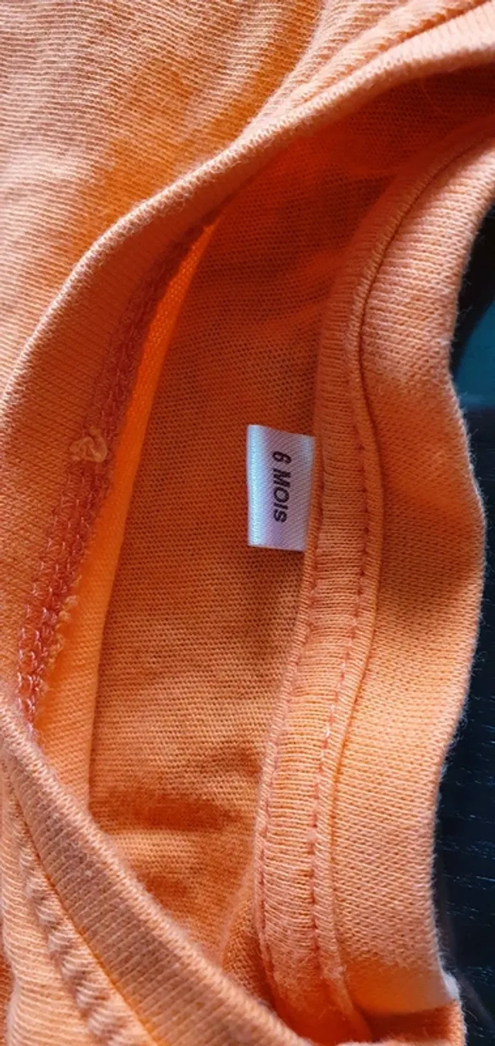 T-shirt 6 mois - photo numéro 2