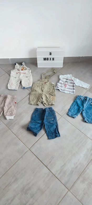 lot de vêtement demi saison garçon 3 mois