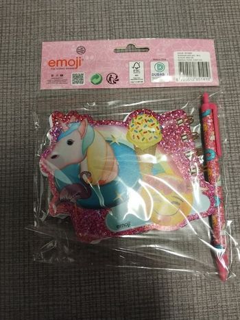 Lot Neuf  calepin et stylo Licorne