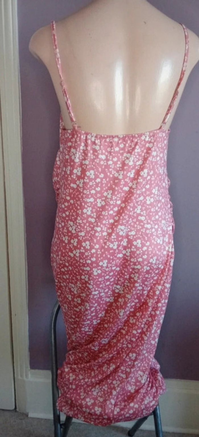 Magnifique robe 👗 fleurie rose/blanc - Shein - Taille L - photo numéro 6