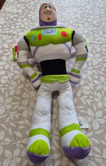 Peluche buzz l eclair disney parks toy story officiel