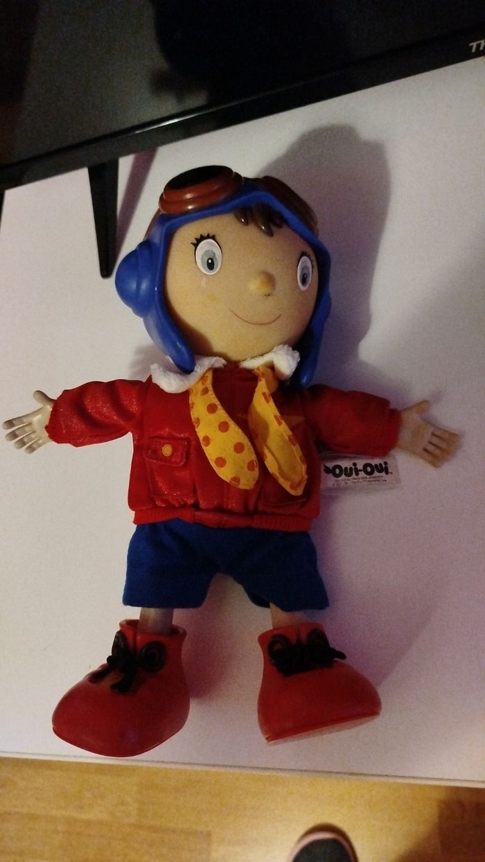 Peluche poupée oui oui - photo numéro 2