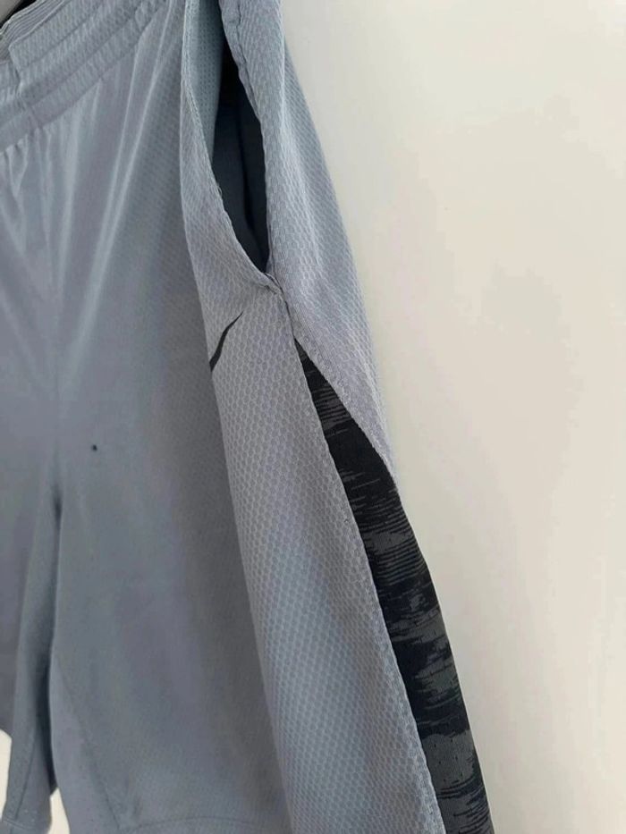 Short Nike basketball taille XL - photo numéro 5